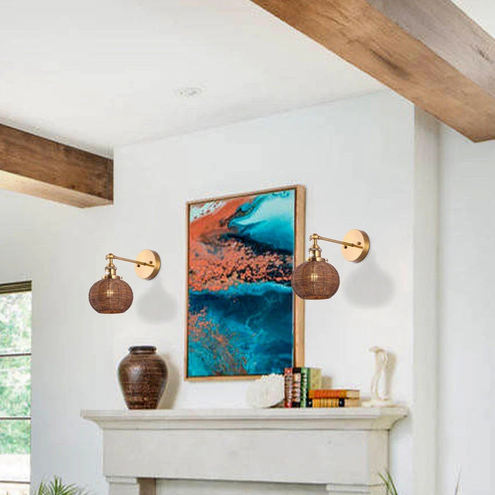 Traditional 1-Light Rattan Wall Sconce