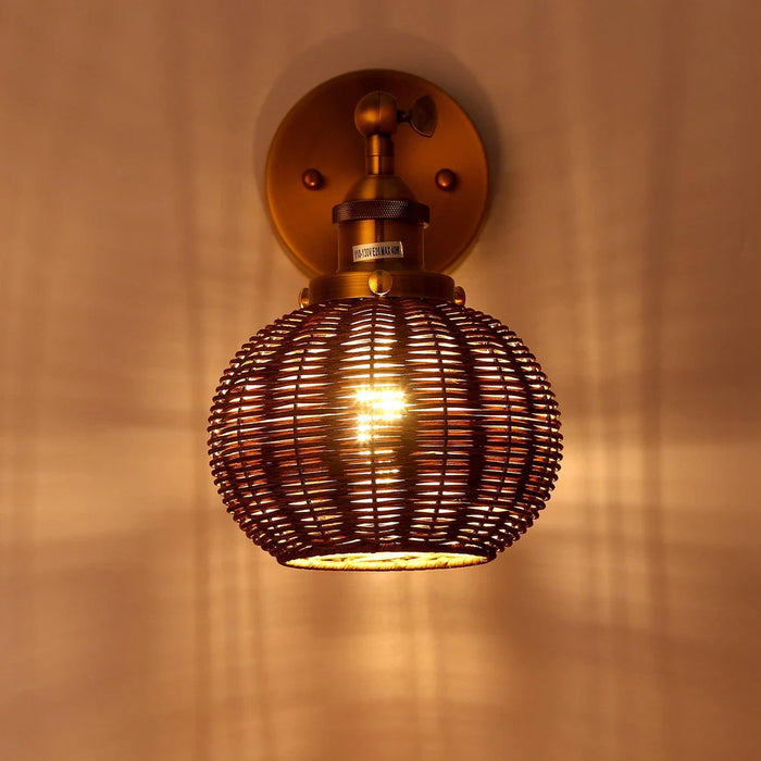 Traditional 1-Light Rattan Wall Sconce