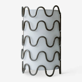 Retro Simple Iron Wave Wall Light in Dining Room